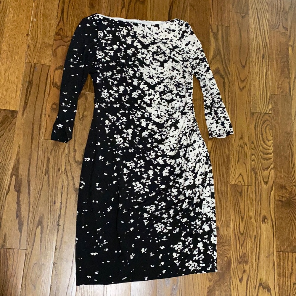 Black and White floral dress. Very flattering!